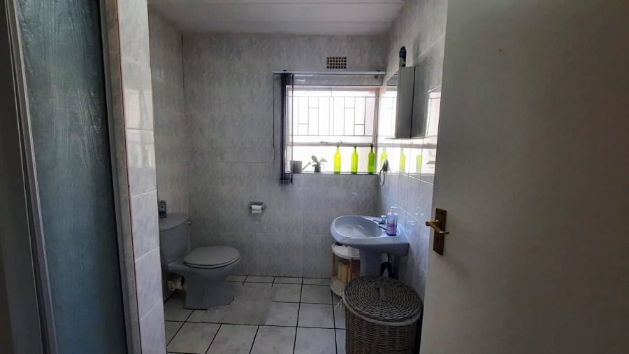 To Let 2 Bedroom Property for Rent in Vaalpark Free State
